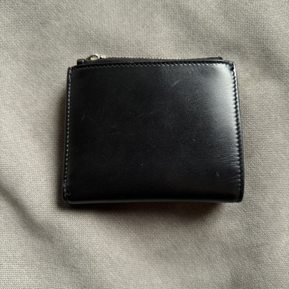 SOLD - SAINT LAURENT YSL Bifold Wallet with Zipped Compartment - Picture 3 of 6